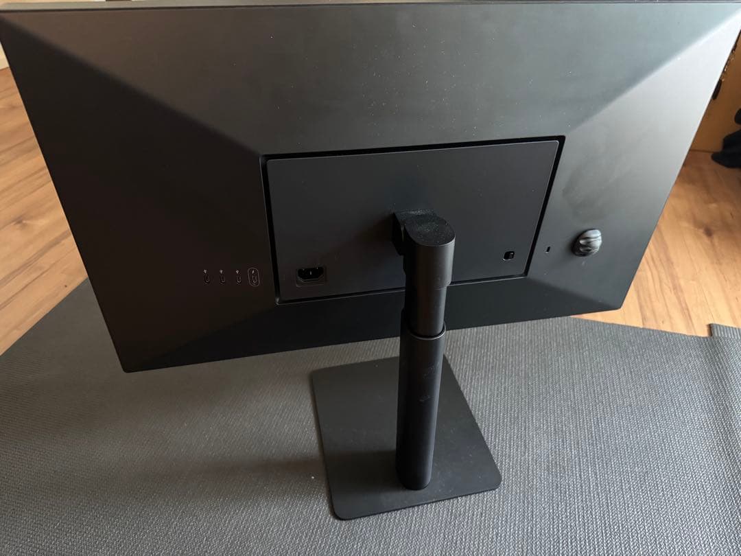 値下げ：LG UltraFine 5K Display 27MD5KA-B