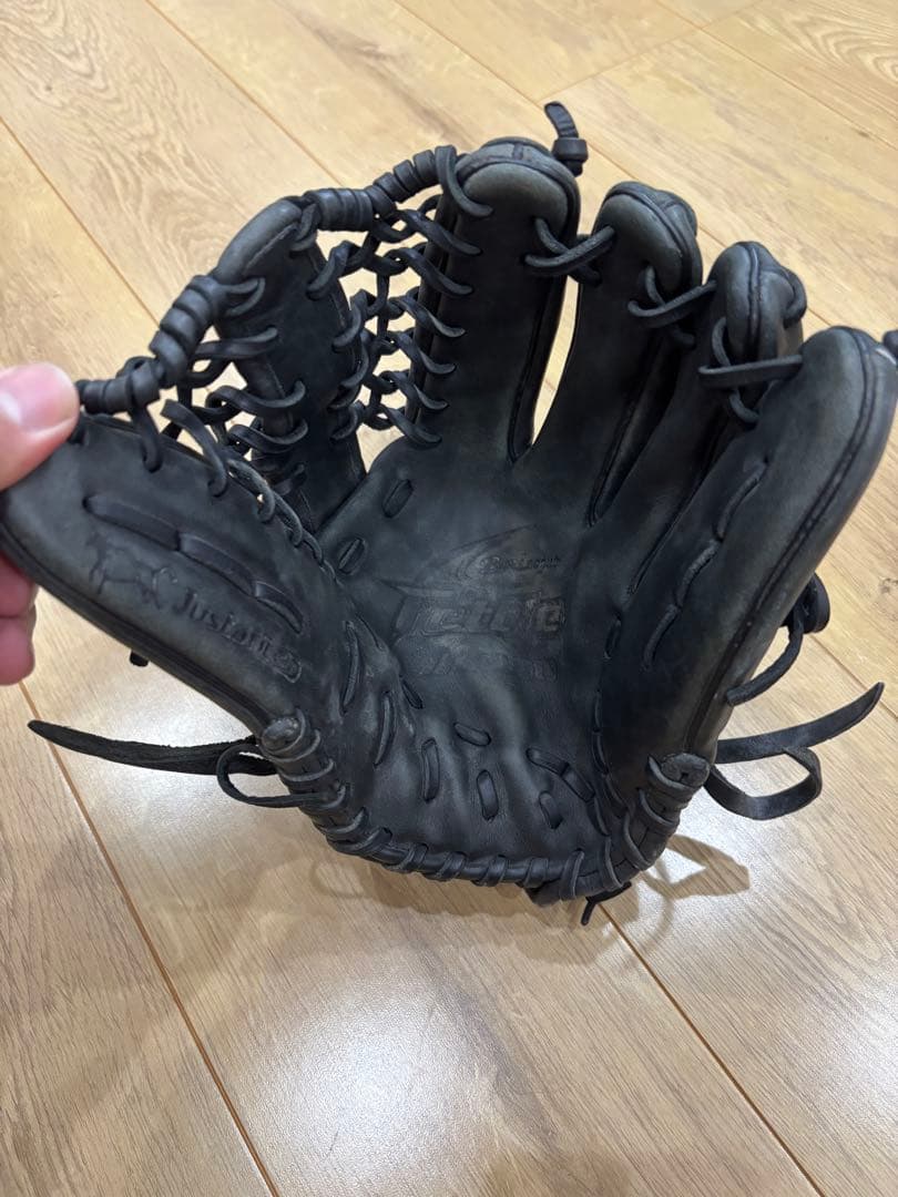 ミズノ少年軟式用グローブ！イチローモデル！