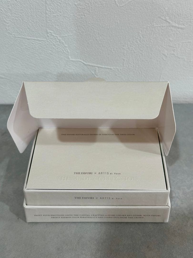 THE FAVORI×ARTiS di Voce MADE COLLECTION