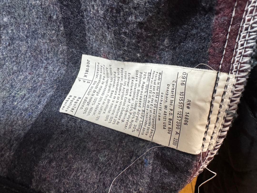 carhartt HELMETS TO HARDHATS デトロイトジャケット