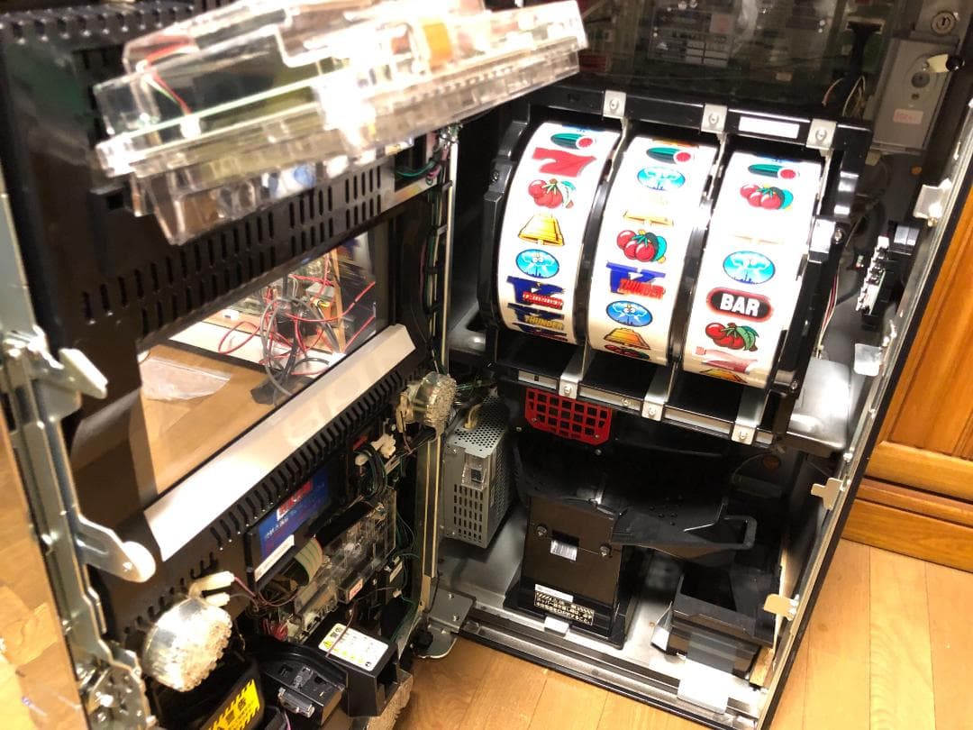 パチスロ　5号機 サンダーVリボルト　不要機　ボリューム付き