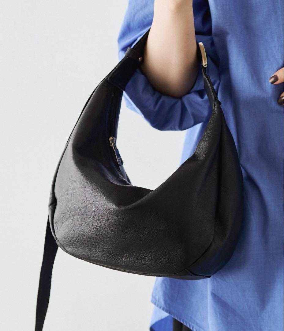 ソフトレザーラウンドショルダーバッグ ハンドバッグ