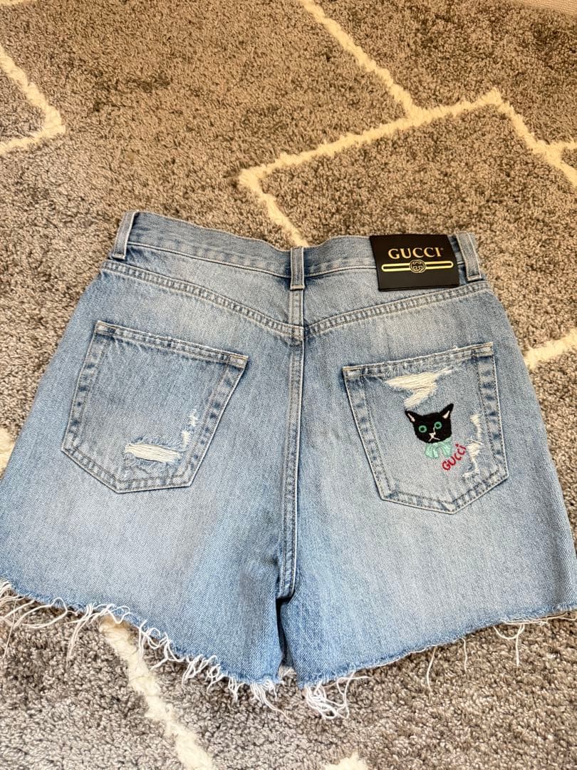 GUCCI デニムショートパンツ ライトブルー ネコちゃん 24インチ XS