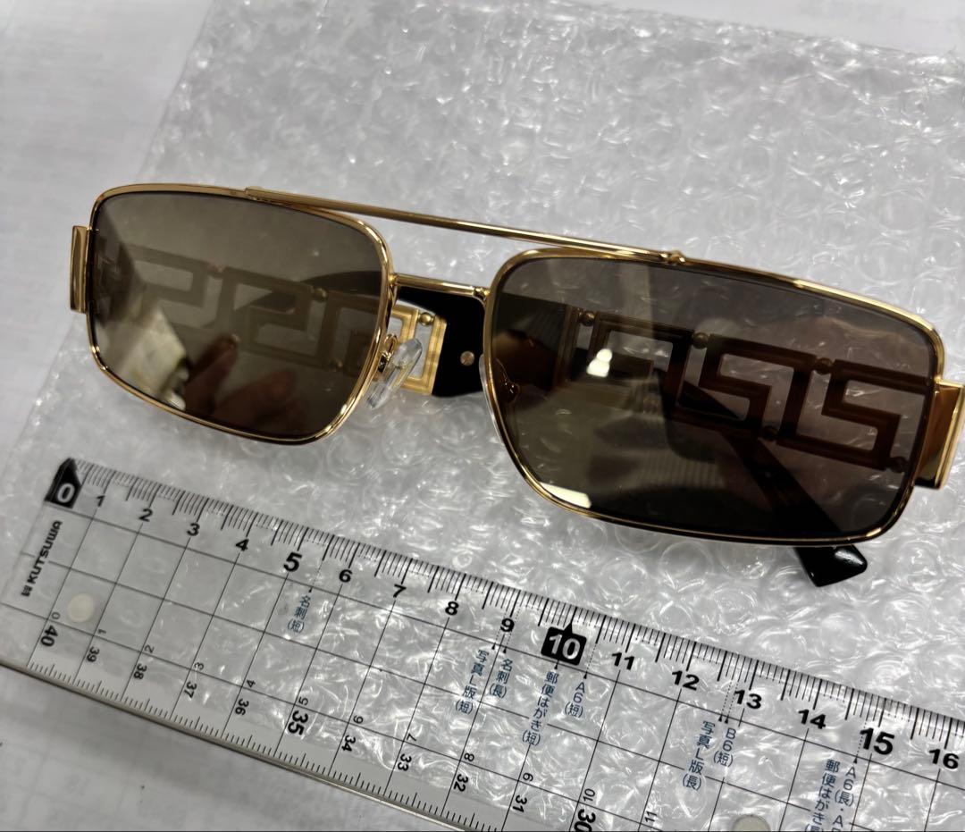 VERSACE ゴールド サングラス　ヴェルサーチ