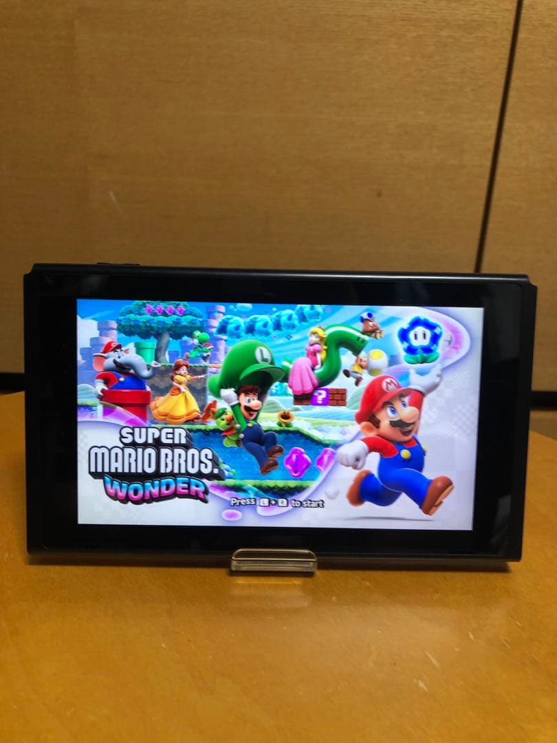 Nintendo Switch 本体　動作確認済