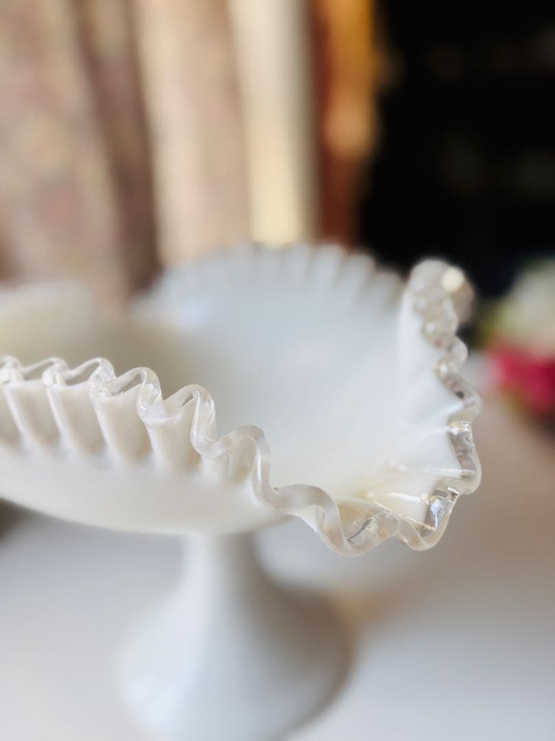 フェントン Fenton ミルクガラス フリル ラージ ボウル フルーツ　ボウル