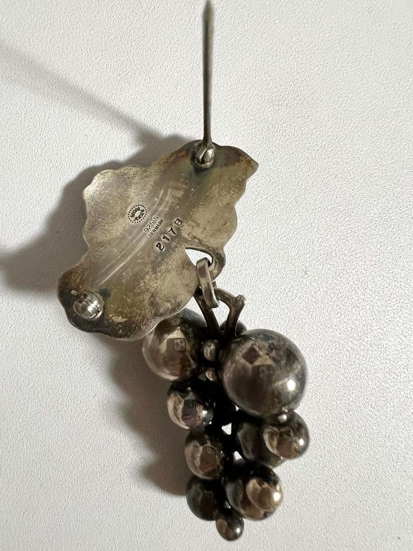 専用　ジョージジェンセン グレープ　ブローチ