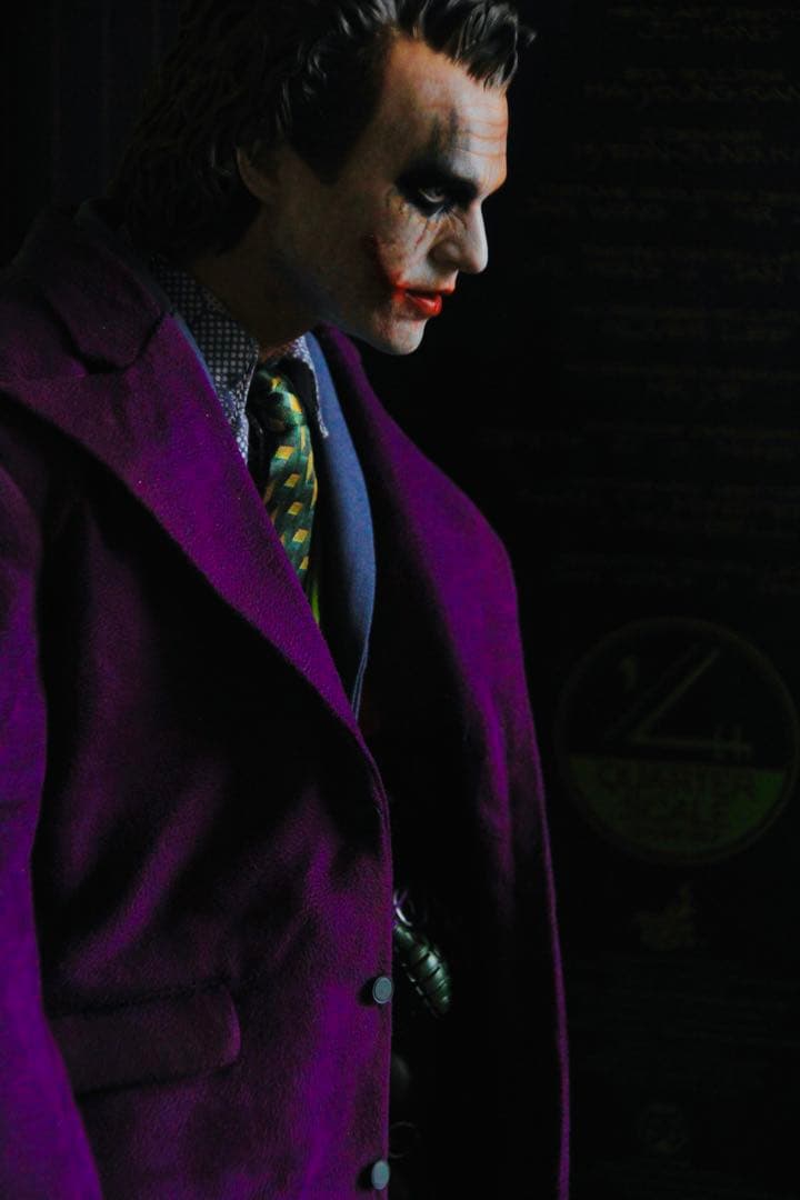 トイサピエンス限定 クオーター・スケール ジョーカー ホットトイズ　ダークナイト