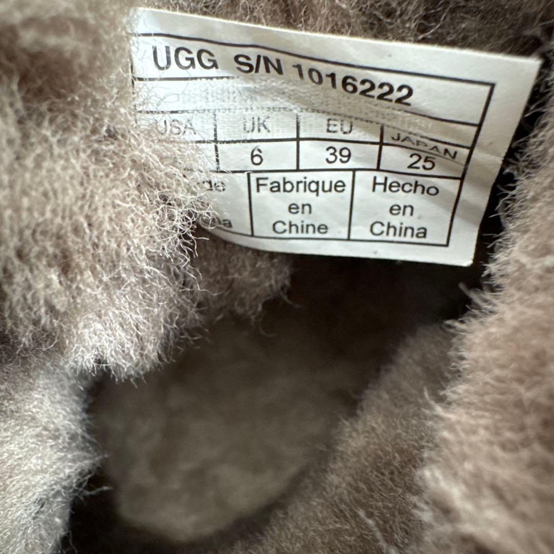 ugg クラシック　ミニ　25cm USA8