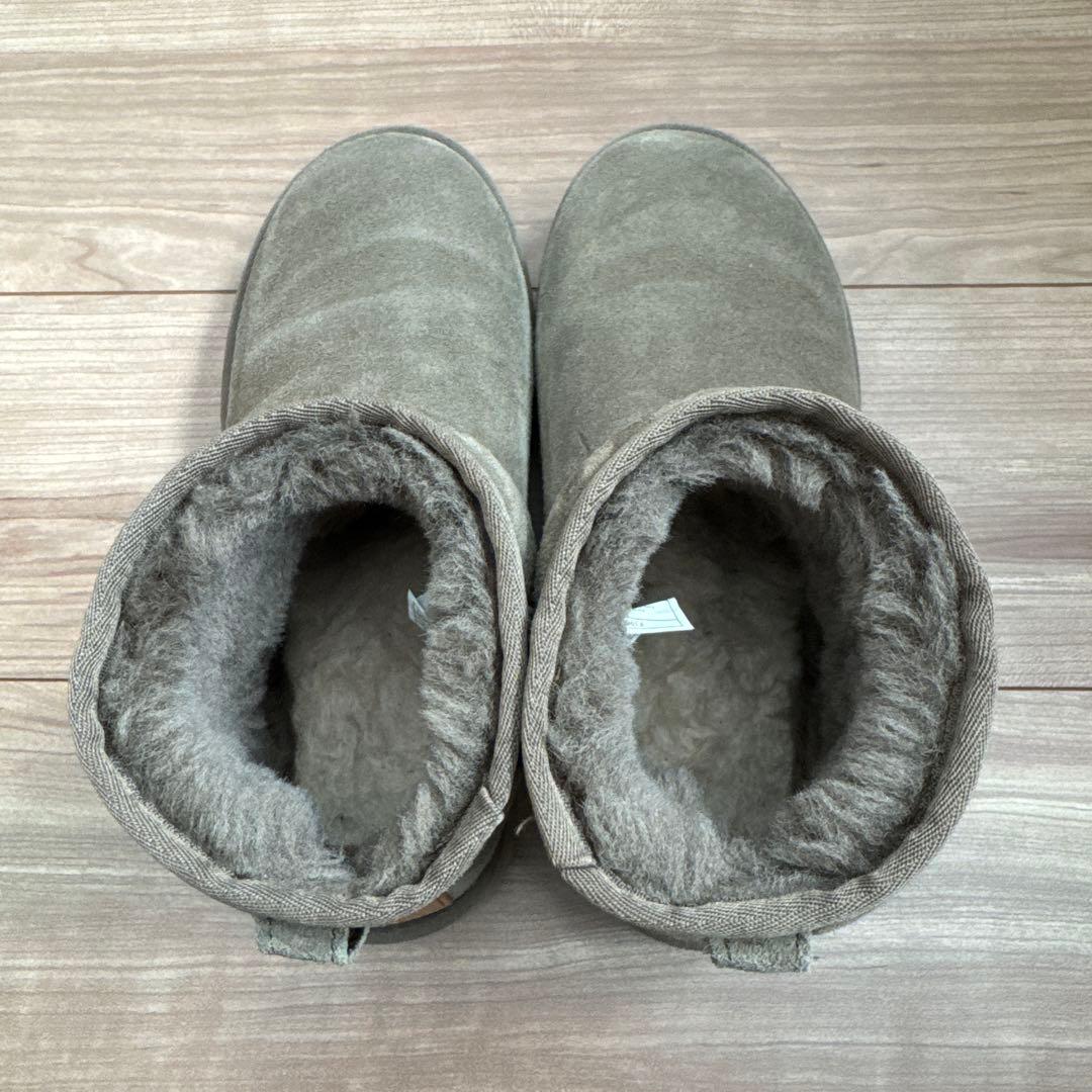 ugg クラシック　ミニ　25cm USA8