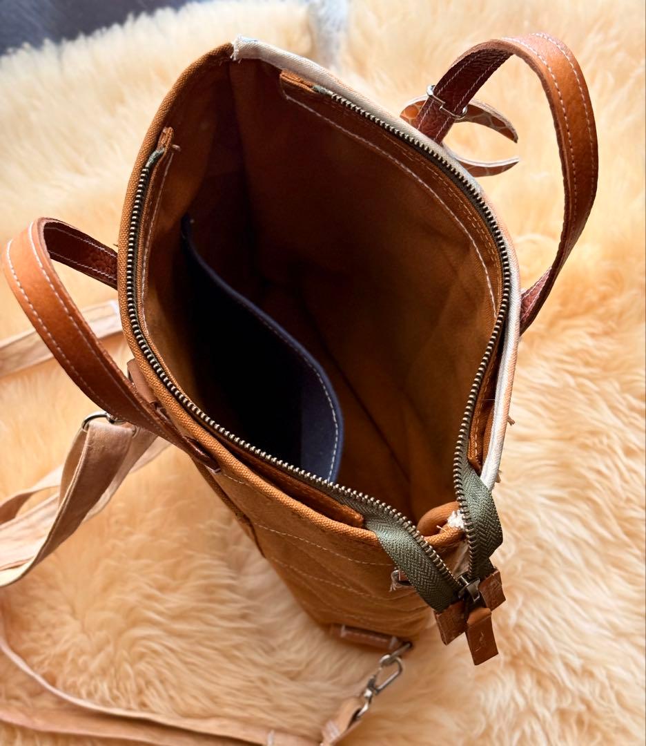 (手づくり)\"赤コントラスト ロンドンストリート\"リュックショルダーバッグ/刺繍