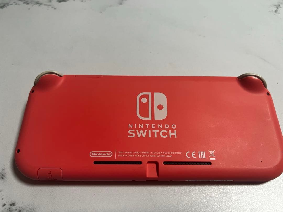 Switch Lite 本体　コーラル