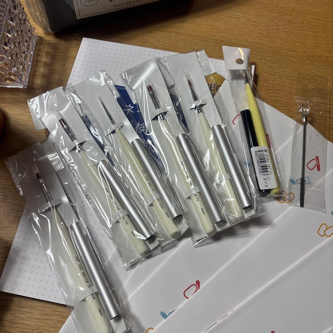 ネイルアート用品セットと教材