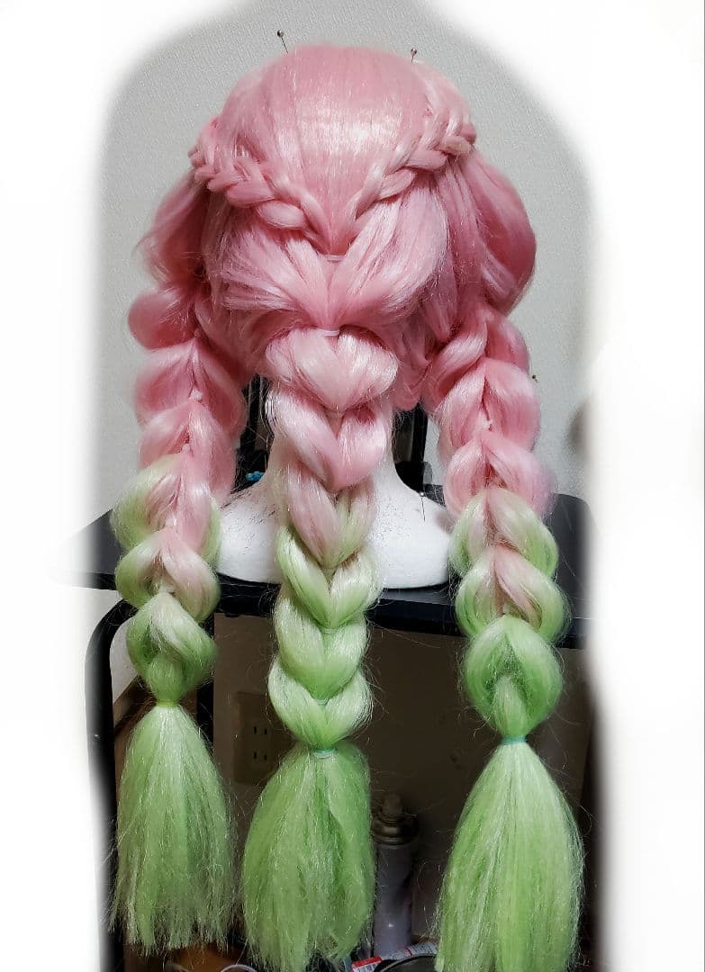 23日までお値下げ甘露寺蜜璃 セット済み ウィッグ