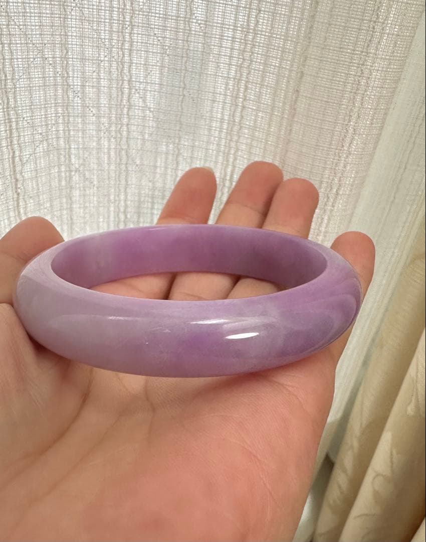紫翡翠　ラベンダー　ヒスイのバングル
