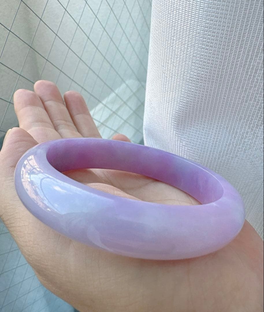 紫翡翠　ラベンダー　ヒスイのバングル