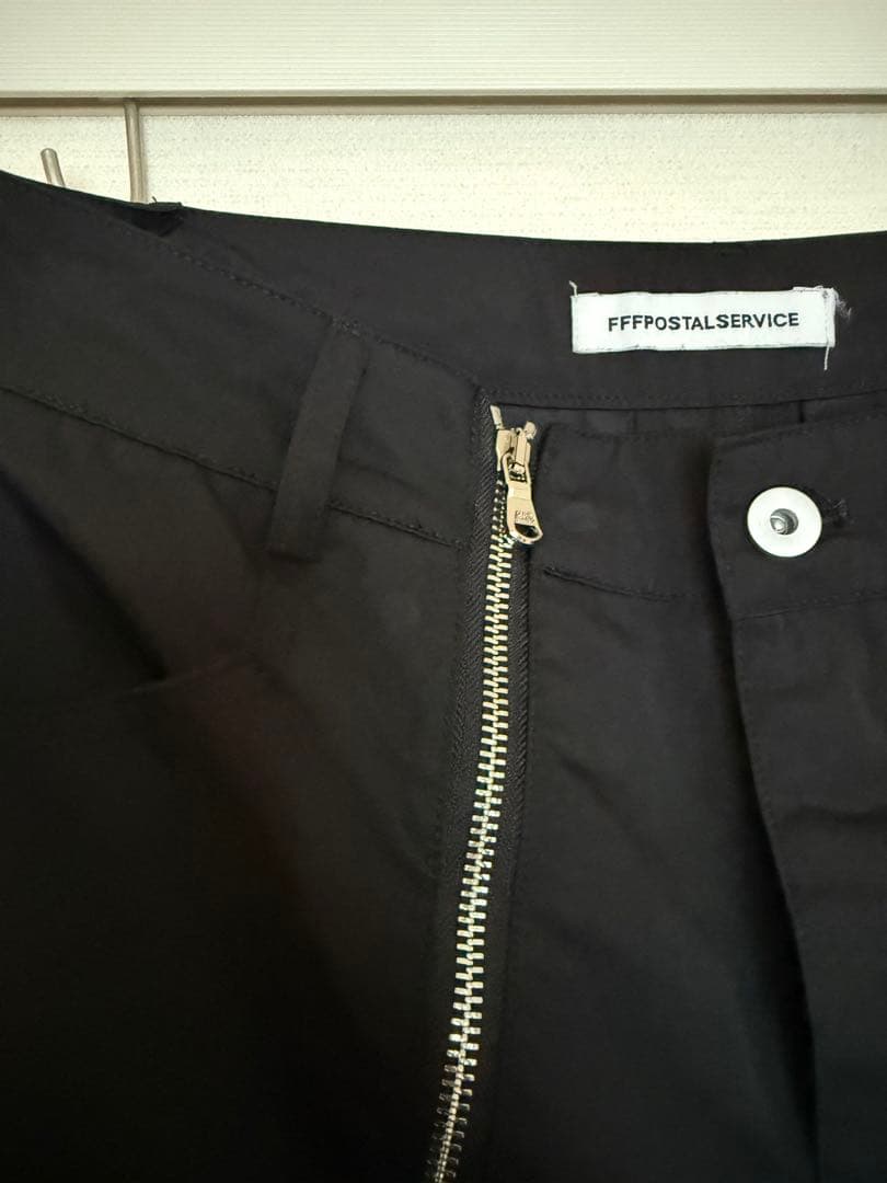 FFFPOSTALSERVICE Zip Trouser パンツ
