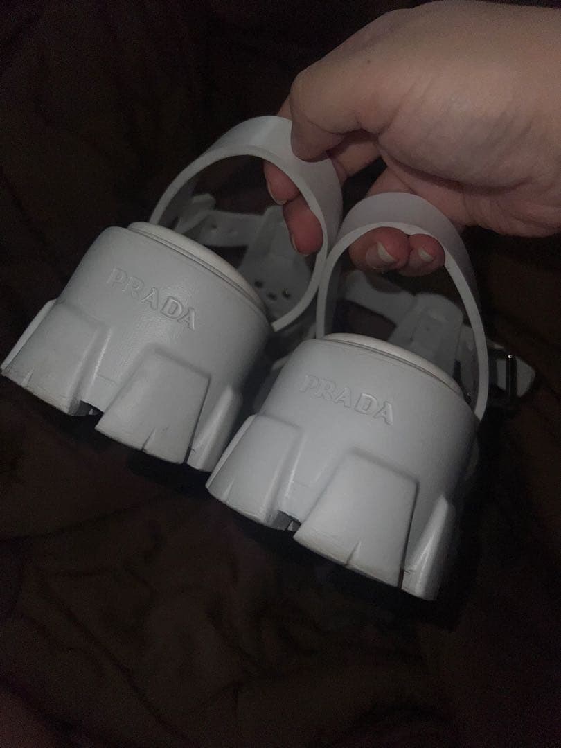 PRADA モノリスラバーサンダル　37