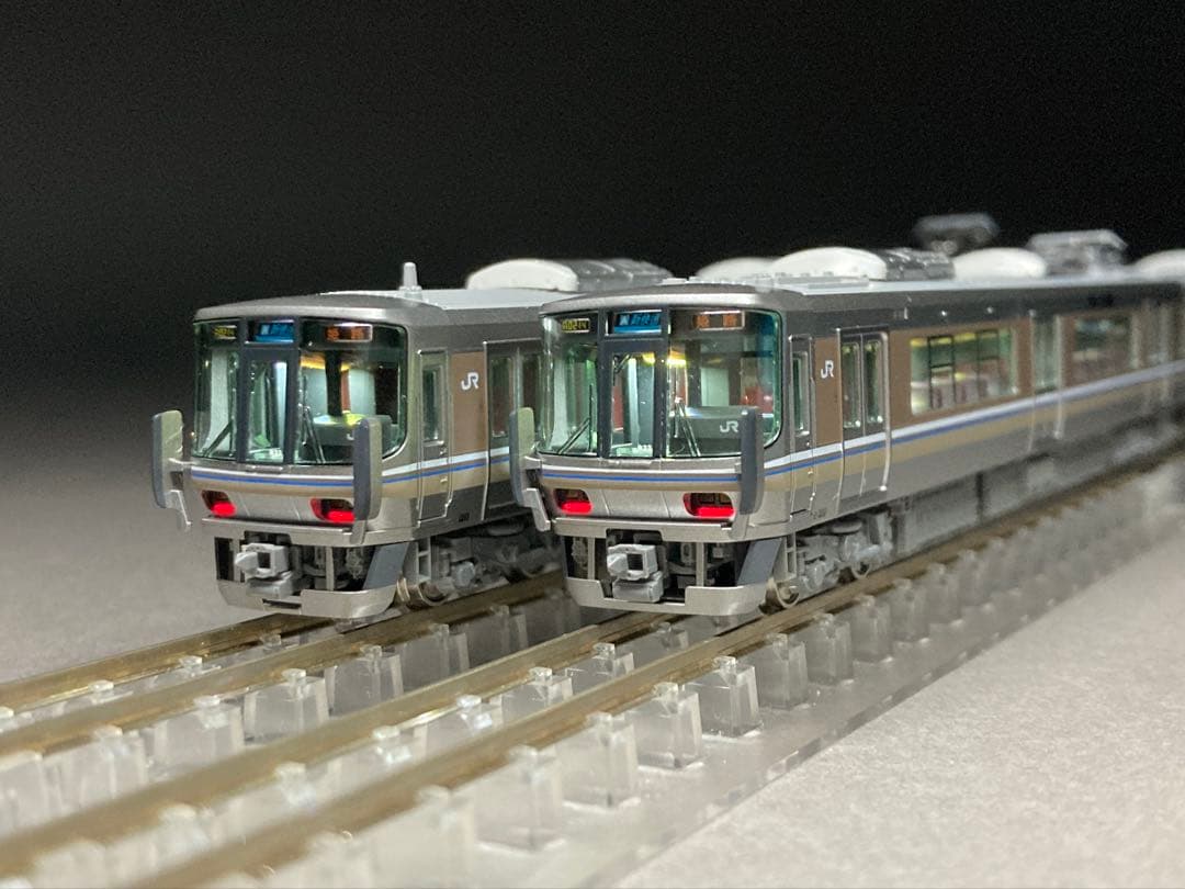 室内灯付 223系 2000番台 新快速 8両セット KATO 10-1678