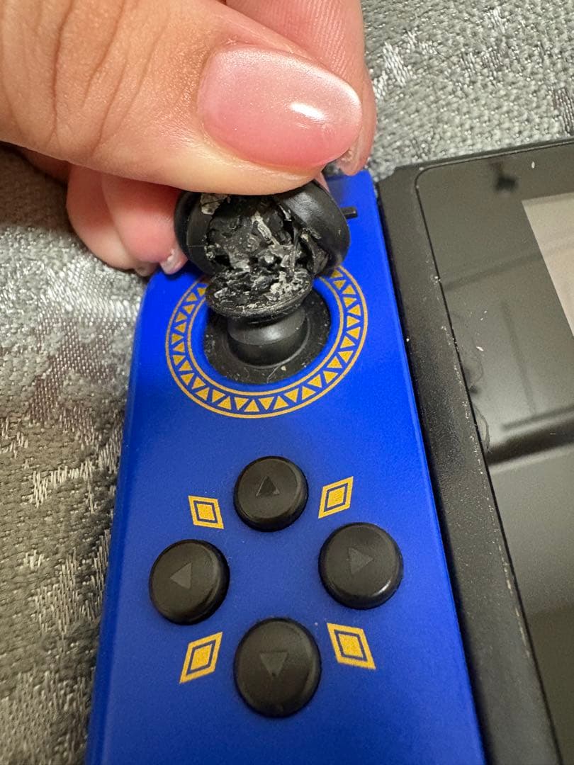 任天堂 Switch 2017年 本体のみ ジョイコンに問題あり