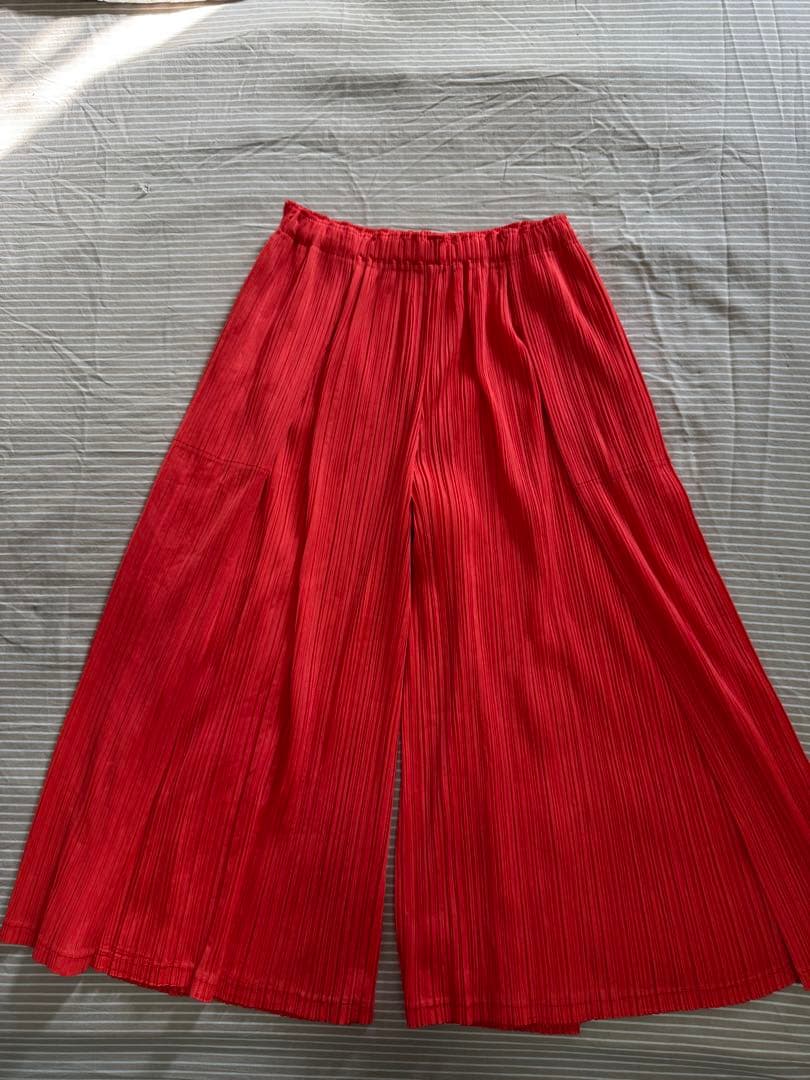 プリーツプリーズ　8分丈ガウチョパンツ　オレンジ　サイズ4