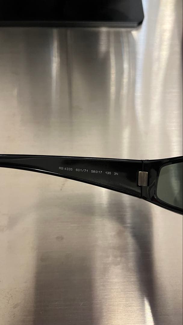 3House着用 ray ban RB4335