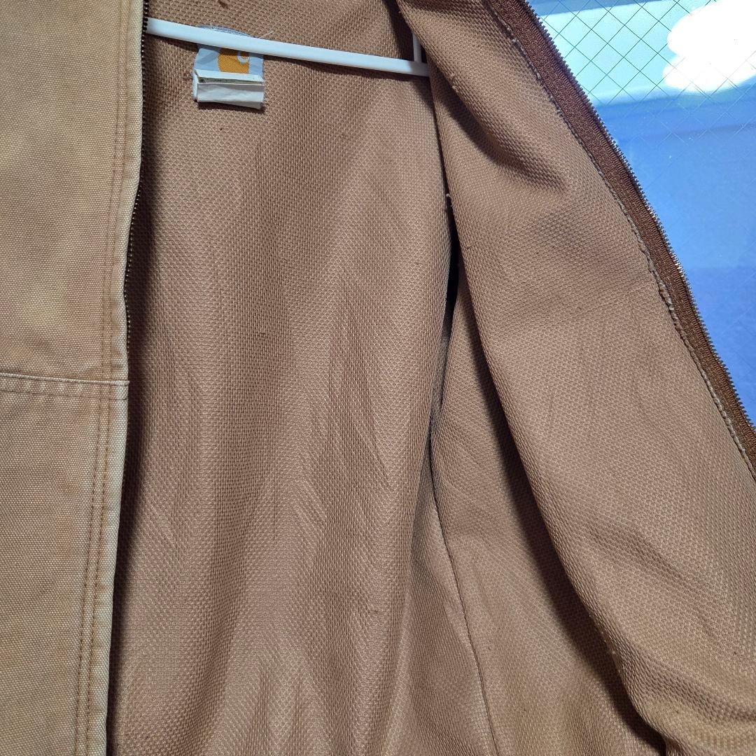 Carhartt フード付きベージュジャケット