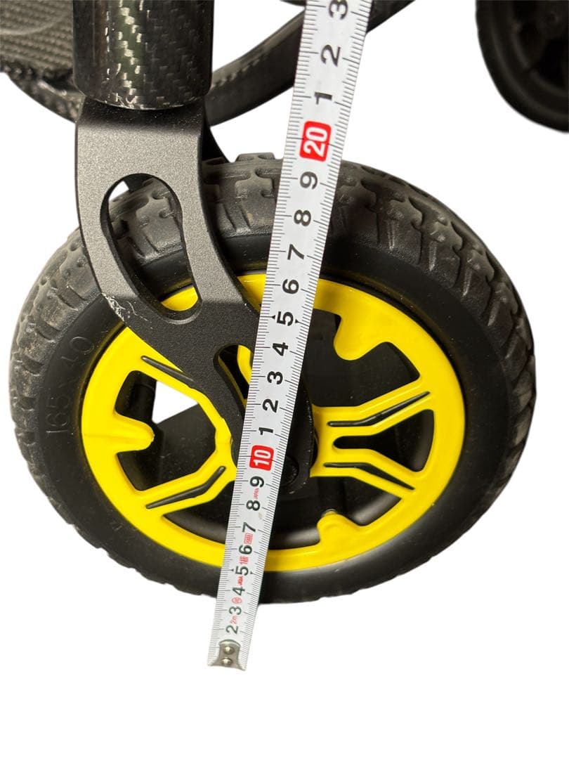 中古品 超軽量 QUICKIE Q50 R カーボン折り畳み電動車椅子2025年