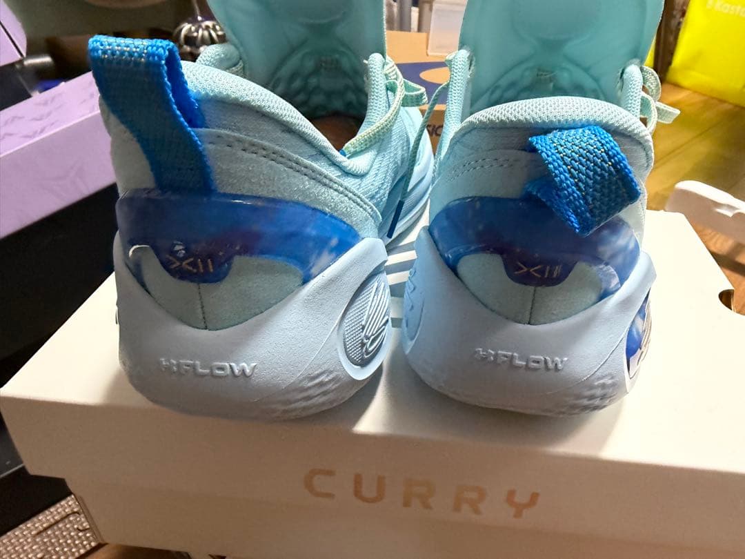 CURRY 12バスケットシューズ 水色