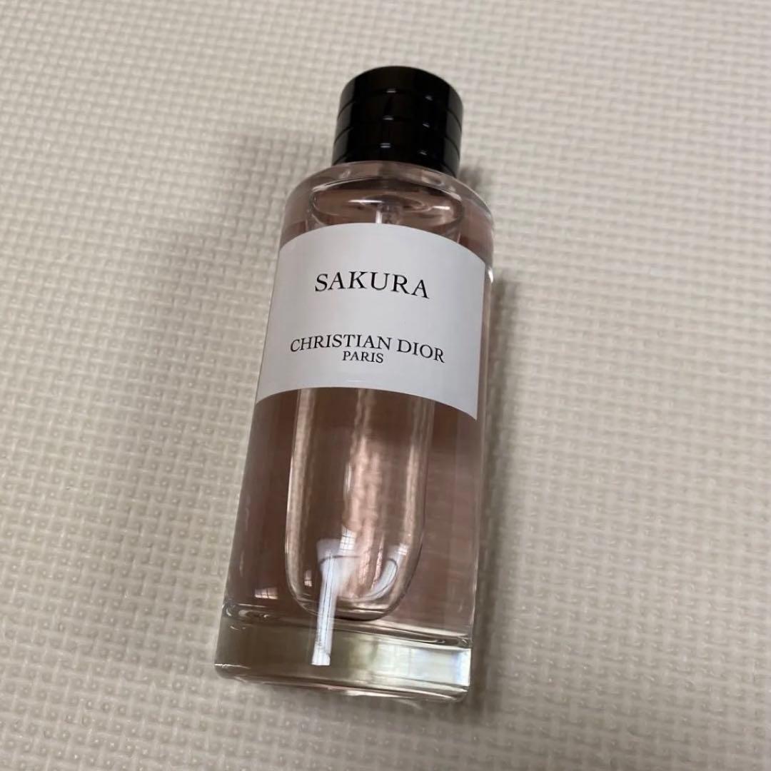 メゾンクリスチャンディオール サクラ オードゥパルファン 125ml