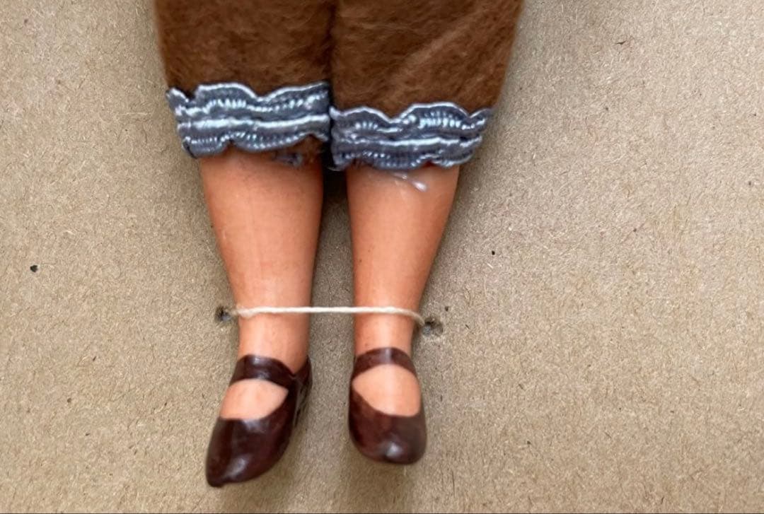 アンティーク　Hertwig うさぎ　ビスクドール　ミニョネット　オリジナル箱付