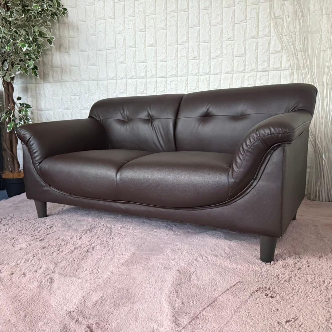 都内23区送料無料❗️ 2人掛けレザーソファ　ローソファ✨