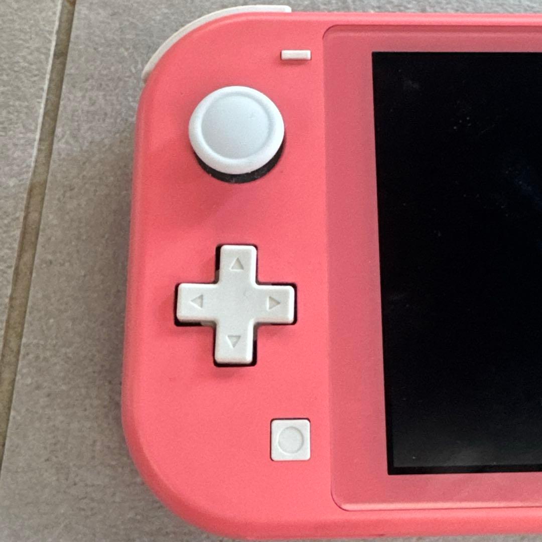 Nintendo Switch LITE コーラル　本体