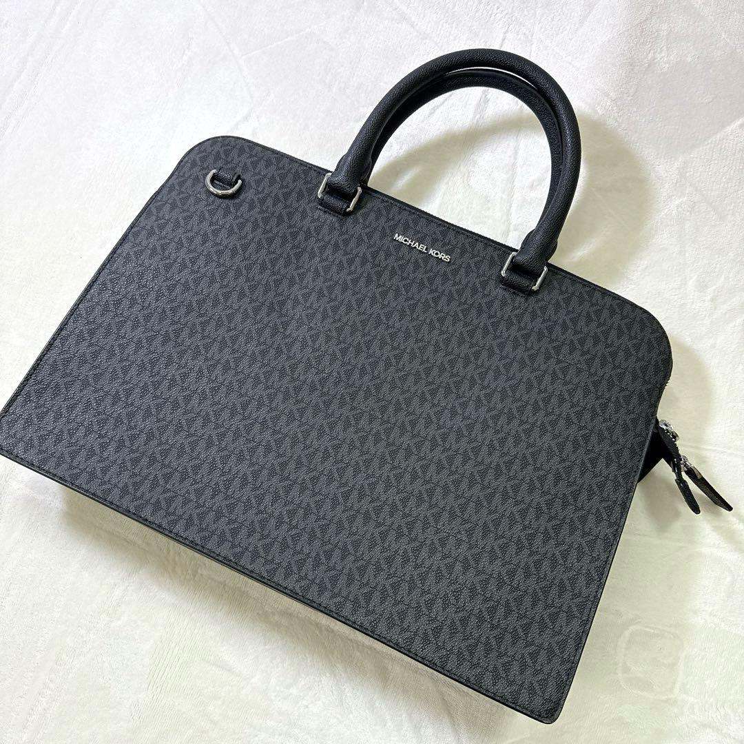 ★PUG★マイケルコース ビジネスバッグ A4 2way PVC