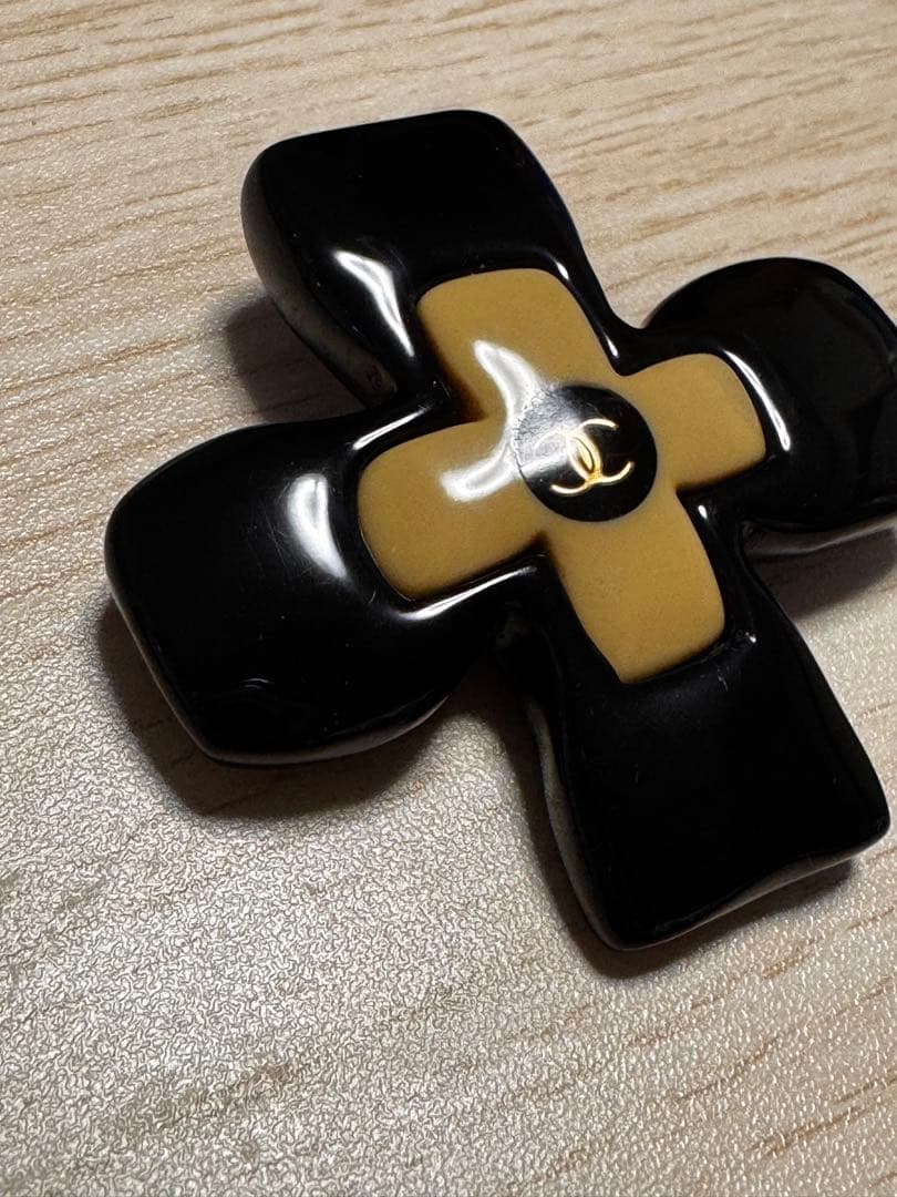 CHANEL ヴィンテージブローチ　クロスデザイン　CCマーク