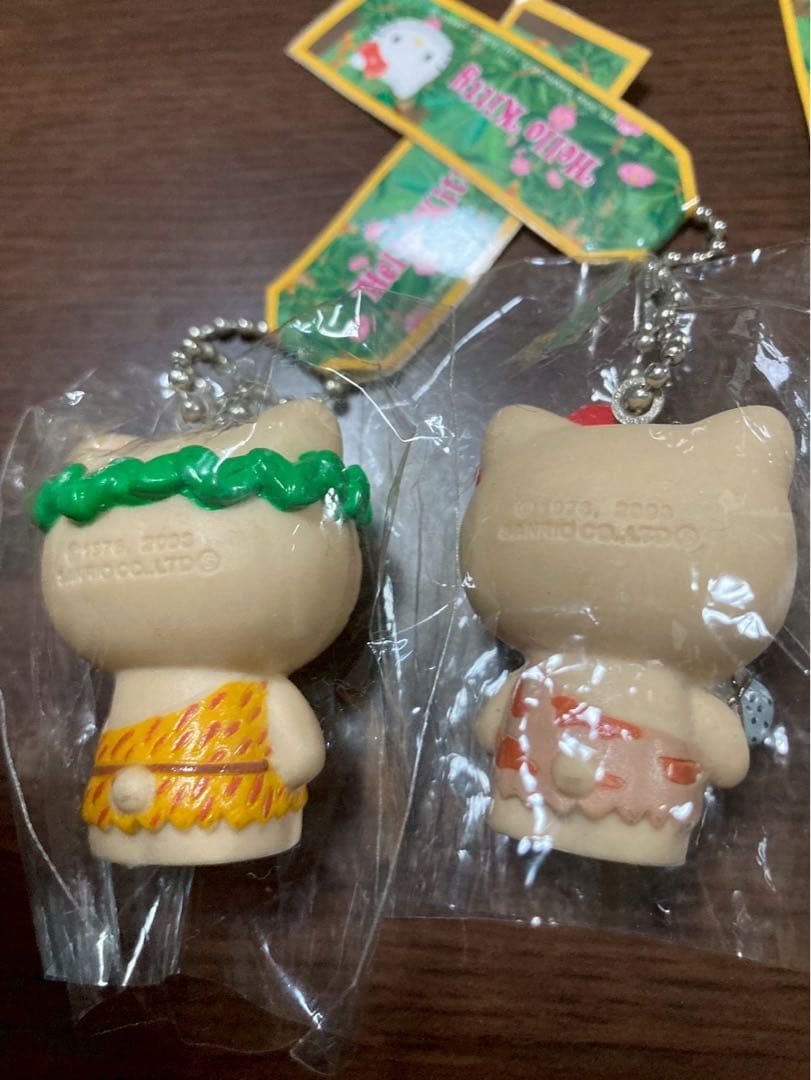 希少 激レア 新品 ご当地 ハローキティ 原始人 ソフビ ボールチェーン