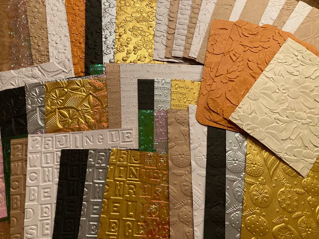 クリスマス　スペシャルBOX ジャンクジャーナル　エンボスペーパー　インド刺繍