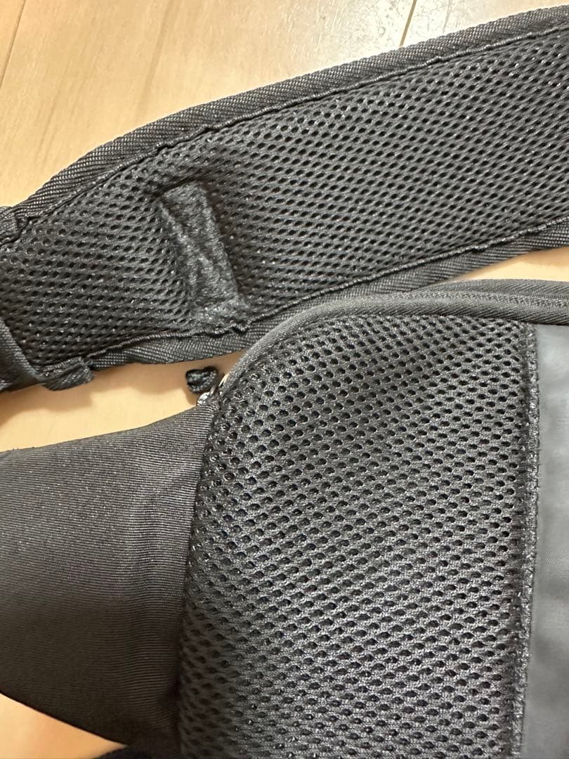 POMULU ブラック ヒップシート　ポムル