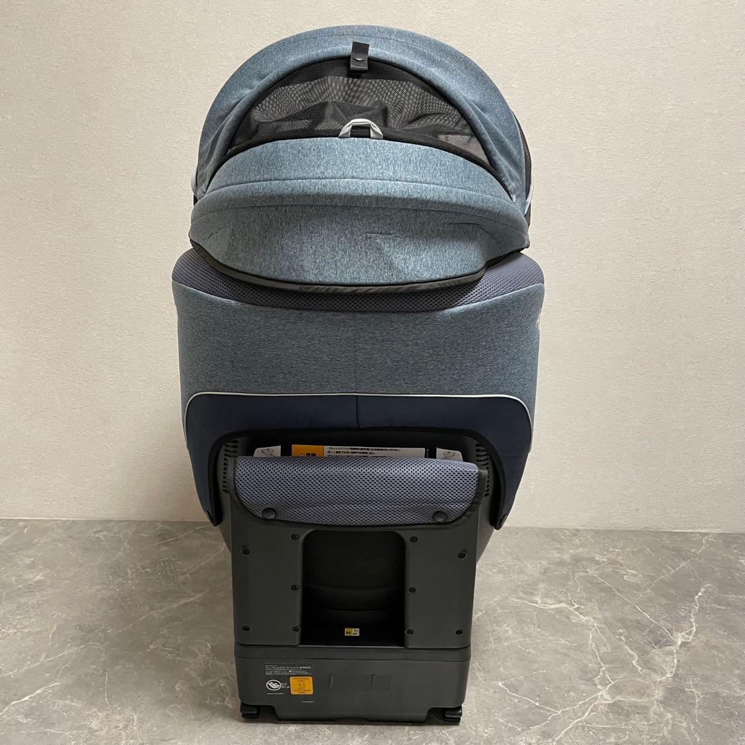 美品　アップリカ　クルリラADチャイルドシート　ISOFIX ライトネイビー