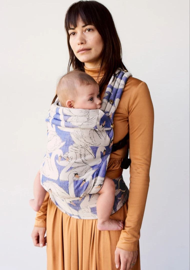 新品未使用　アーティポッペ artipoppe 抱っこ紐 白鳥