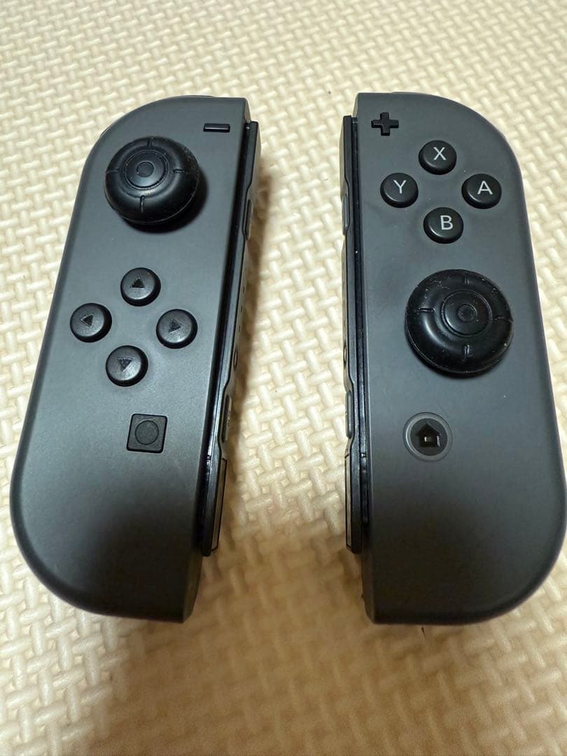 Switch本体と(SoftBank)32gbセット(MHRパッケージ版付き)