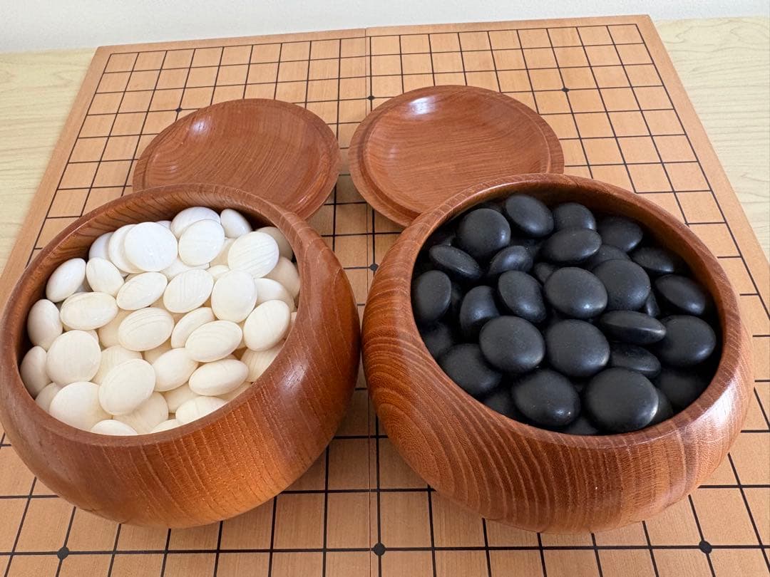 【囲碁】蛤碁石・那智黒石　４０号月印　桐箱付き