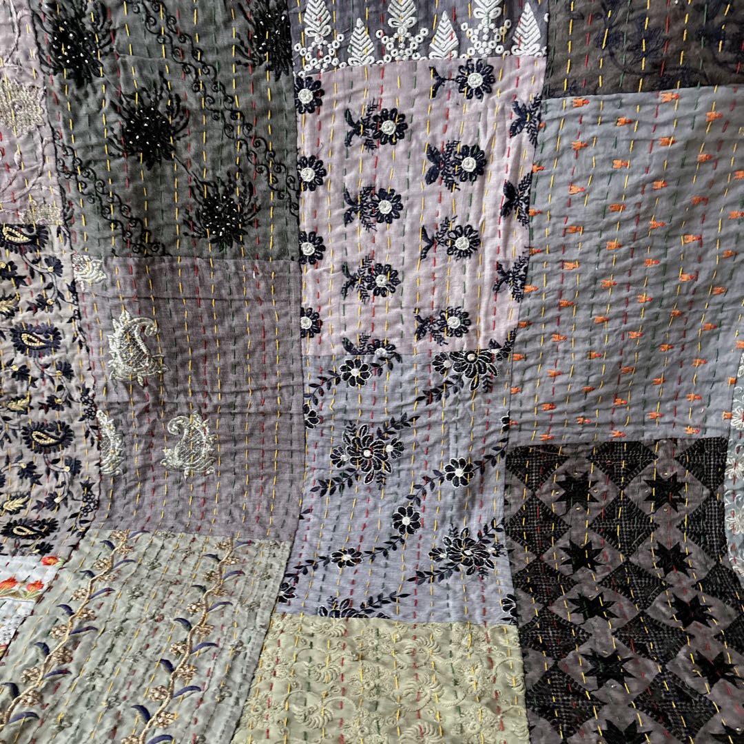 未使用❁エンブロイダリー　グレー　パッチワークカンタキルトマルチカバーラグ