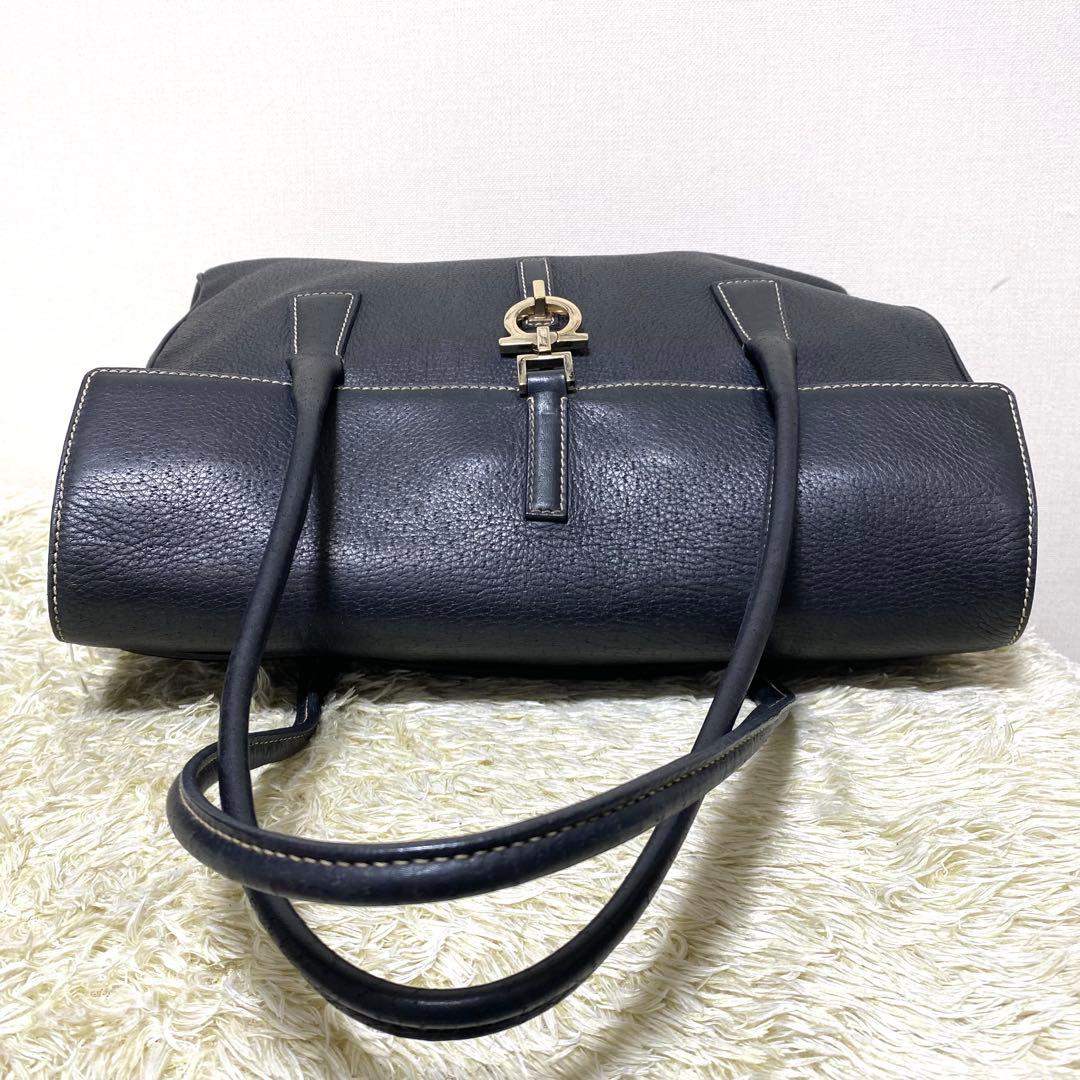美品✨ Ferragamo フェラガモ ガンチーニ トートバック シボ革 A4可