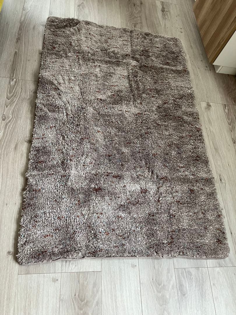 リセノ　ラグLUCE(グレー)約90cm x 140cm