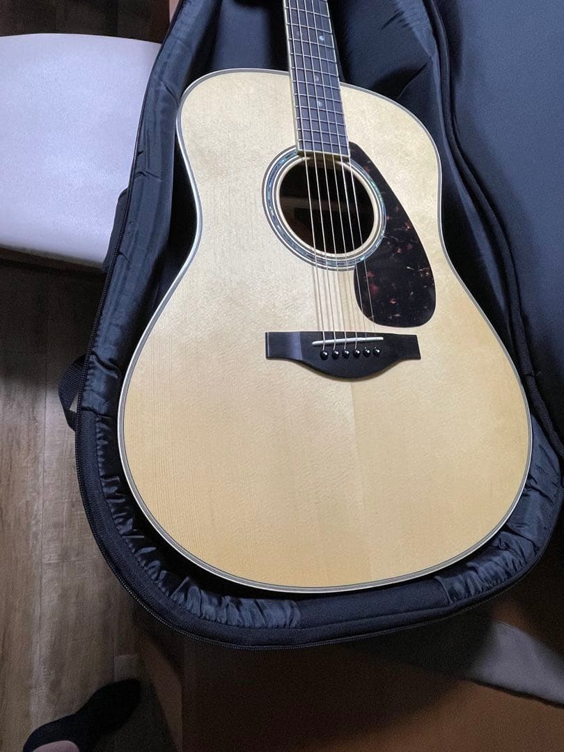 【極美品】Yamaha LL16 ARE 専用セミハードケース付き