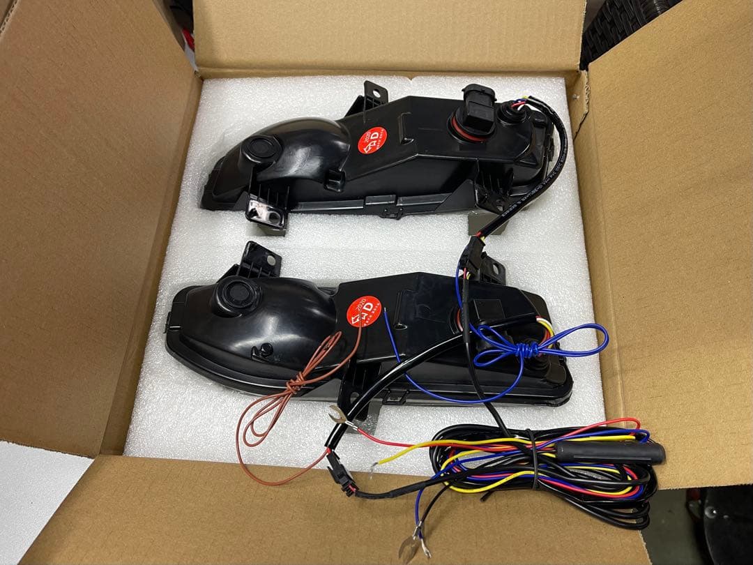 エクストレイルT32 後期 LEDフォグランプキット 未使用品