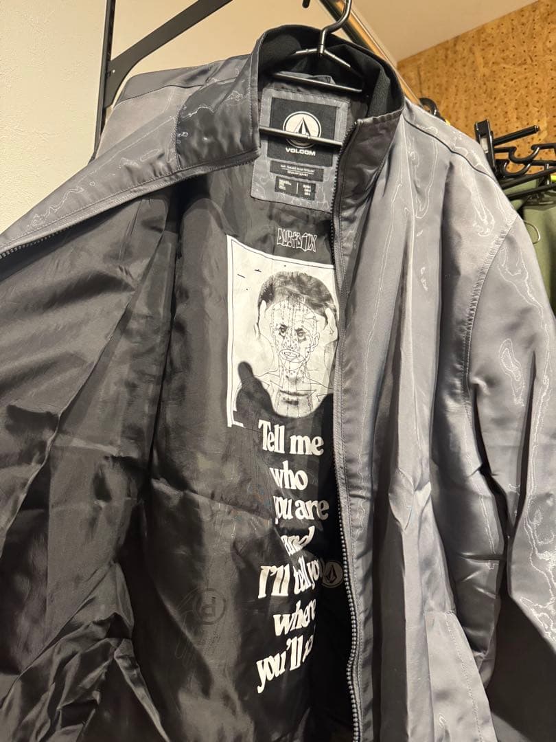 セール！VOLCOM dustboxコラボ ナイロンジャケット
