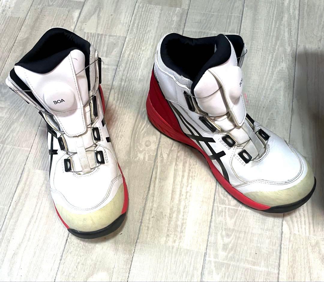 アシックス　WINJOB CP304 BOA