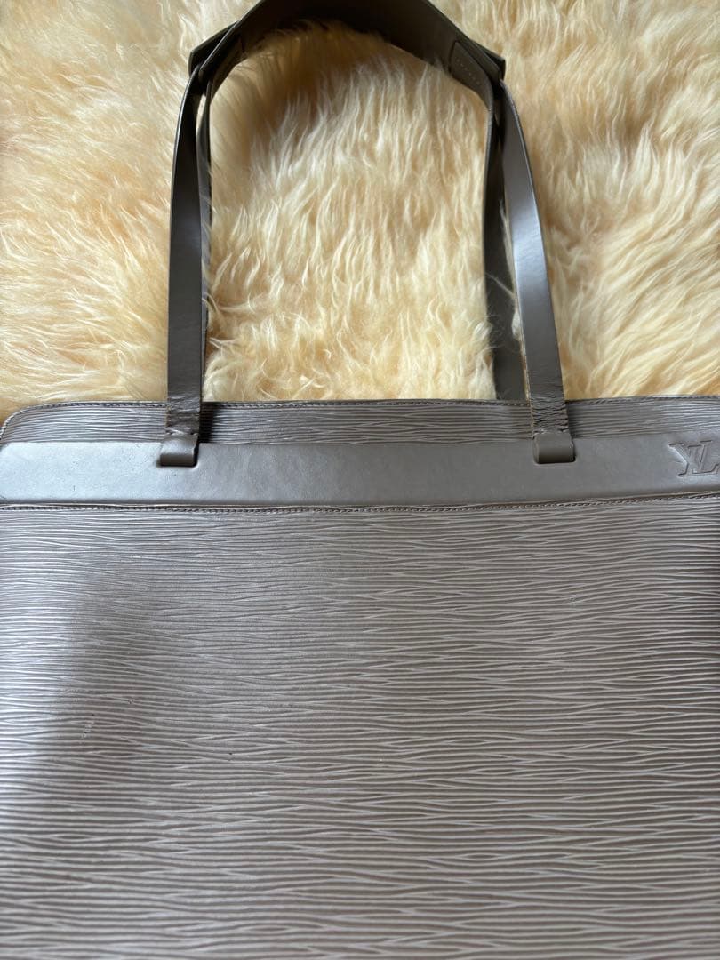 ルイヴィトンLB0090クロワゼットGM エピ トートバッグ レディース 中古